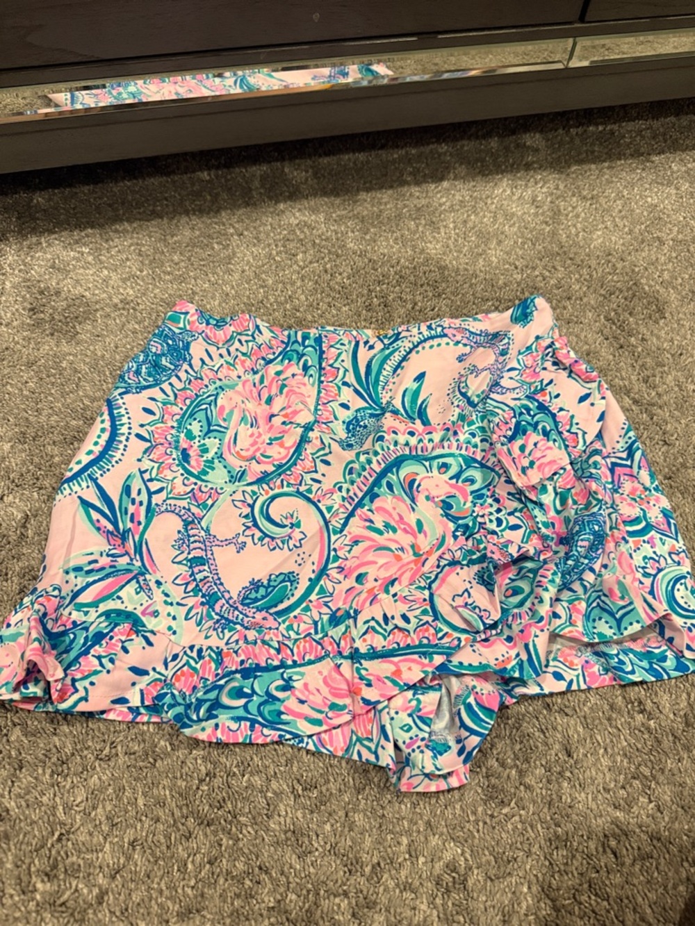 Lilly Pulitzer zip back skort